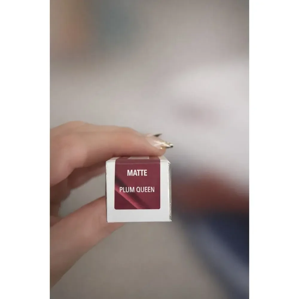 Buxom Full-On Plumping Liquid Lipstick – Plum Queen (Matte Finish) – NWT